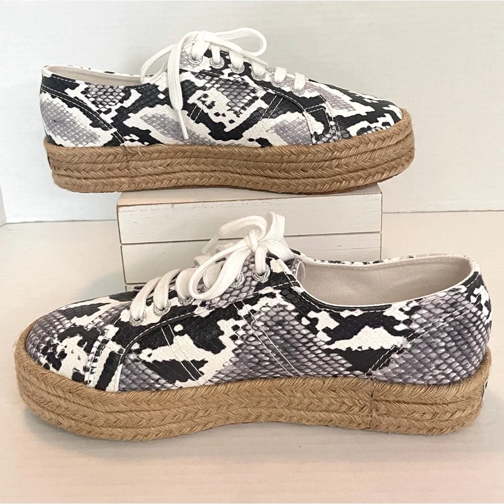 Superga Women's 2730 Pufanropew Summer Sneakers in Natural Snake Print Size 8